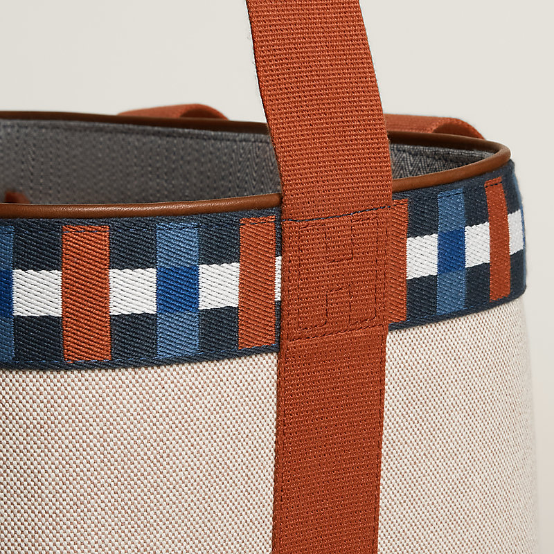 ピクニックバッグ 《森の空き地にて》 PM | Hermès - エルメス-公式サイト